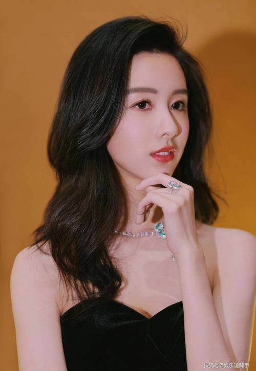 陈都灵家境,陈都灵家境为何神秘