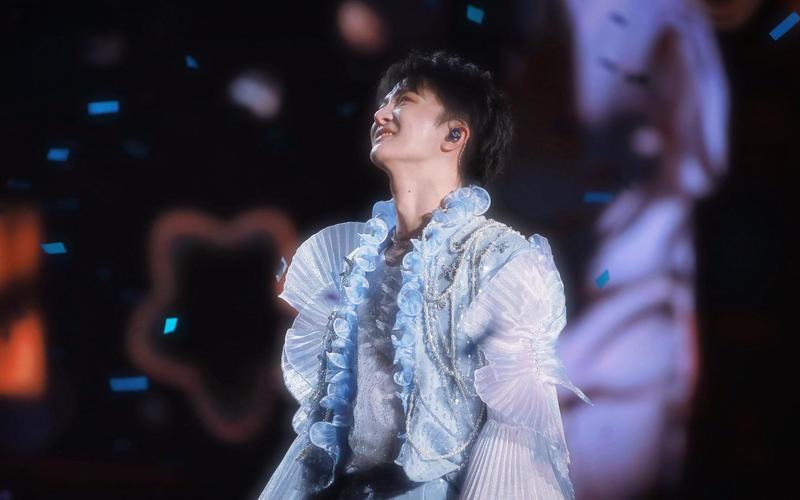 周深演唱会哭到无声,周深演唱会哭到无声的歌