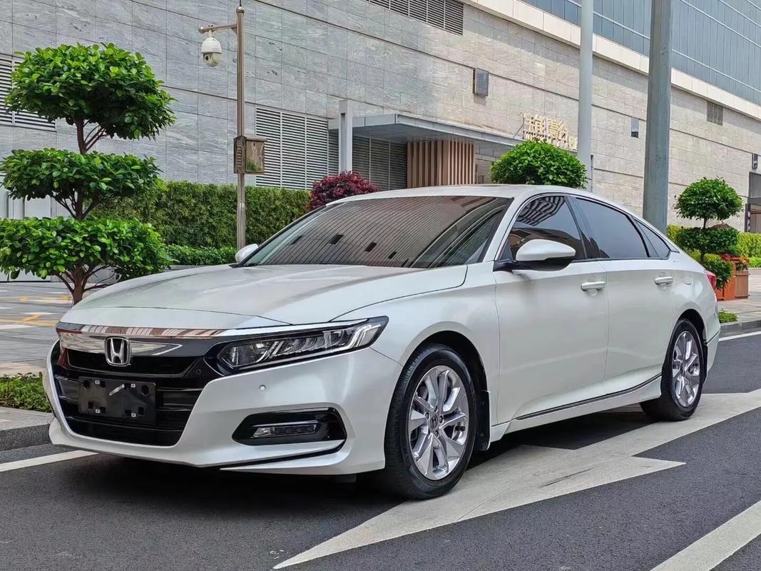 雅阁260豪华版图片,雅阁260turbo豪华版