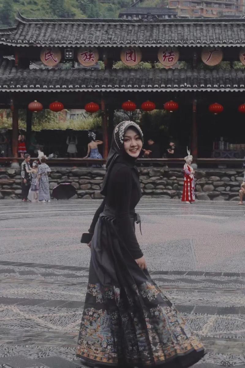 戴黑色头巾和面纱的女人,戴黑色头巾和面纱的女人图片